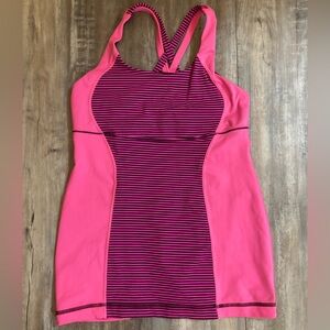 Lululemon active tank top, fits a 4-6